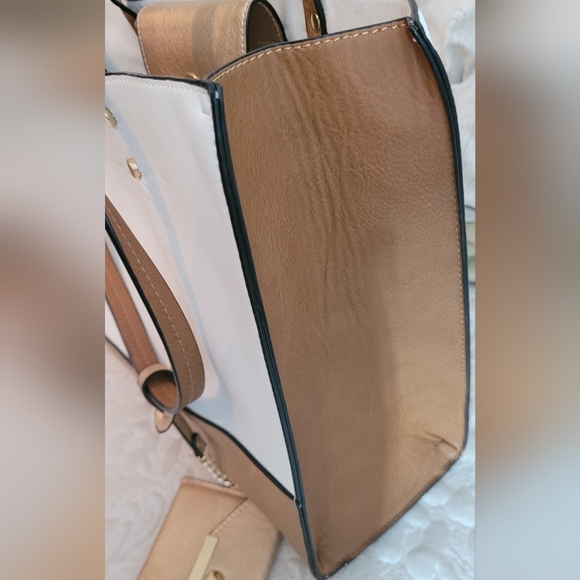 Ladies white & brown Tote purse handbag bnwt Call It Spring - indent - Picture 9 of 12